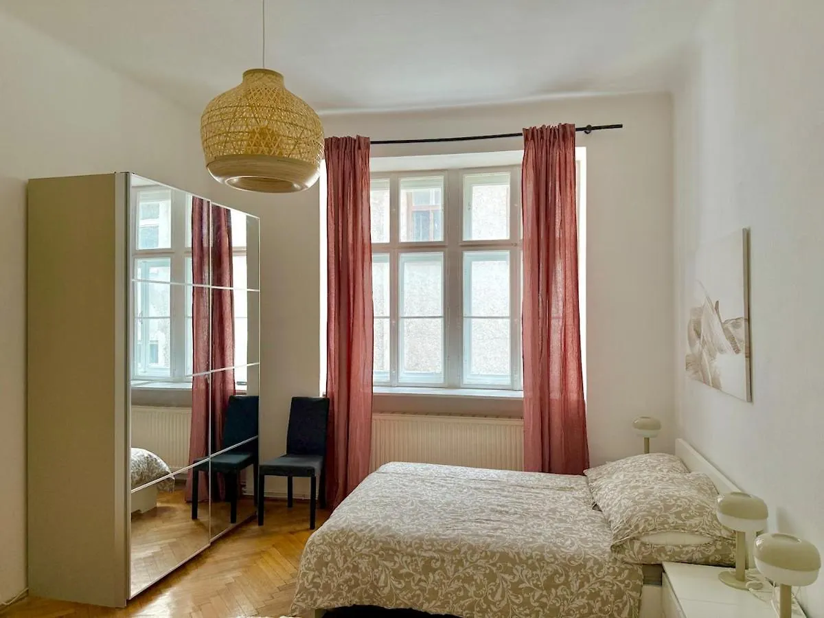 80 M2 Stylish & Calm Apartment With Free Parking فيينا