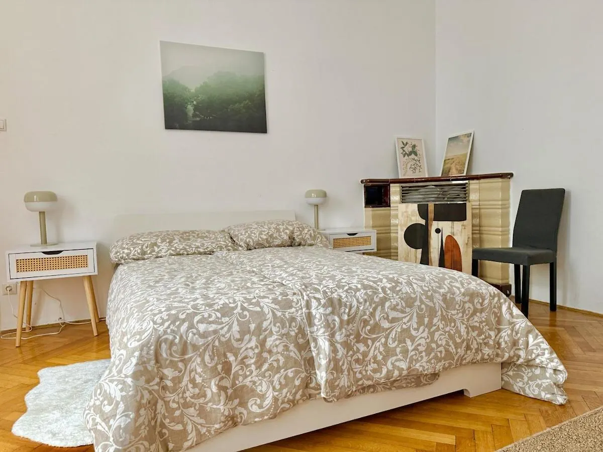 80 M2 Stylish & Calm Apartment With Free Parking Vienna Austria