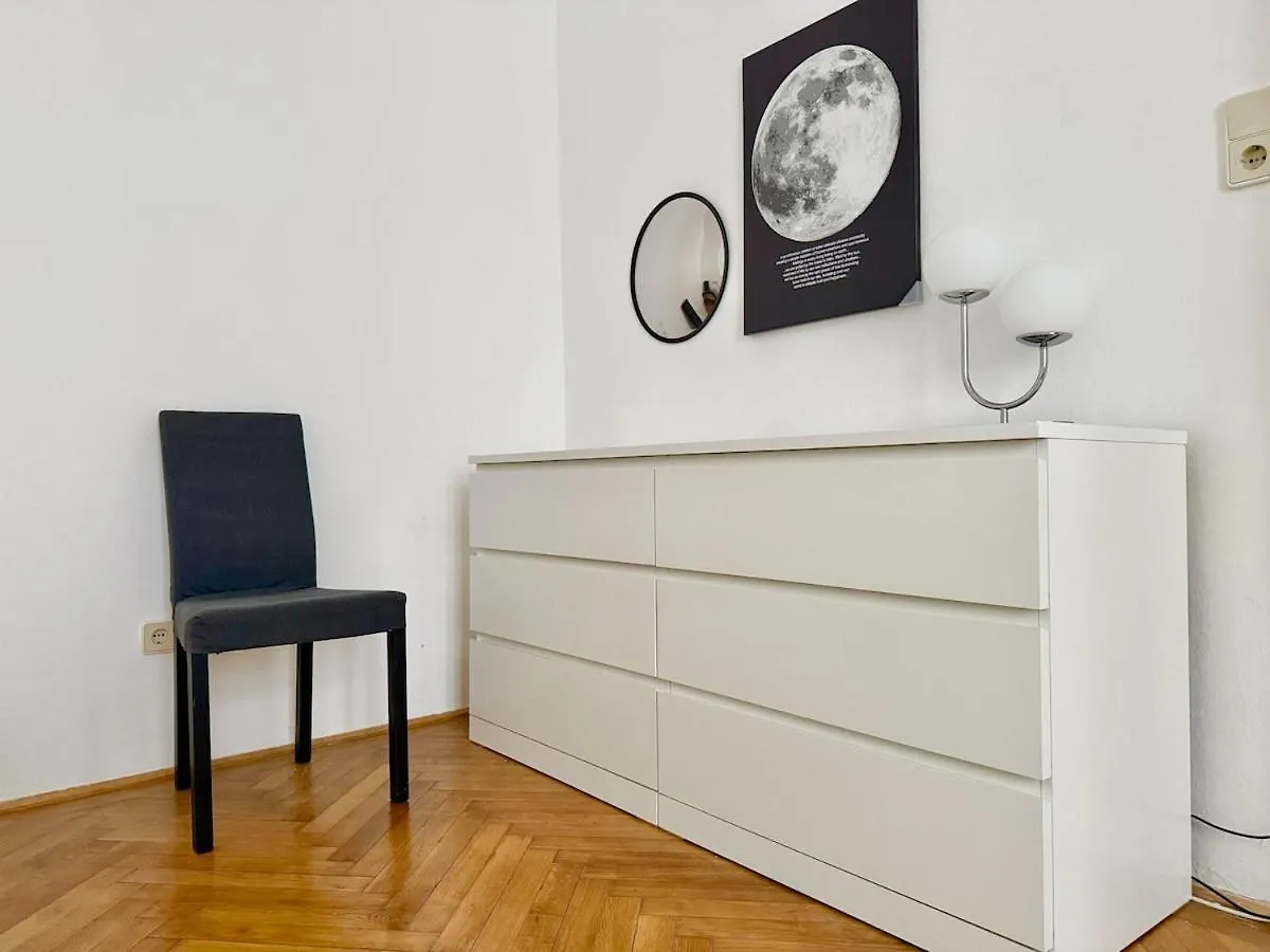 80 M2 Stylish & Calm Apartment With Free Parking Vienna