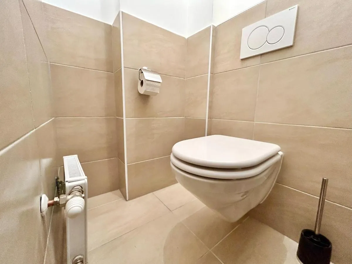 80 M2 Stylish & Calm Apartment With Free Parking Vienna