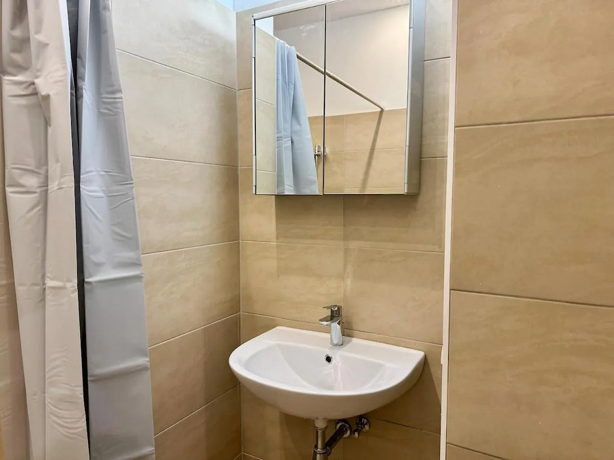 80 M2 Stylish & Calm Apartment With Free Parking Vienna Austria